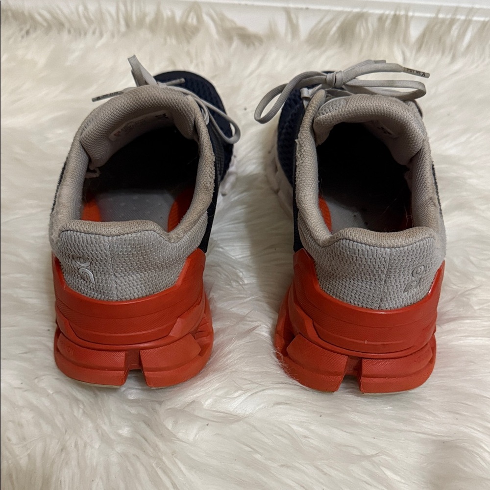 On Running Cloudflyer running shoe in the Midnight/Rust colorway Size 10 - Picture 10 of 12